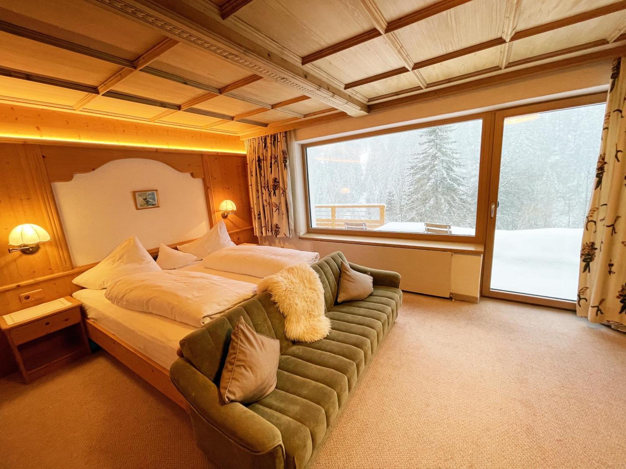 Alkira Aparthotel Sankt Anton am Arlberg Exterior photo
