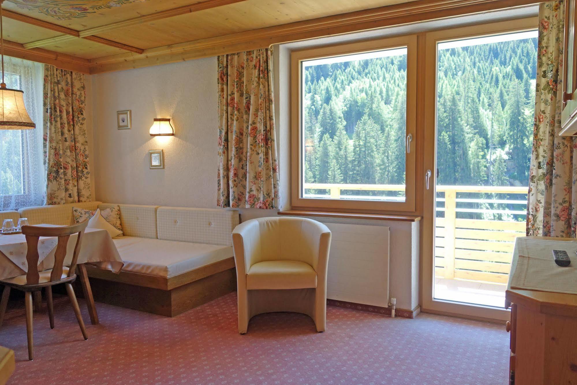 Alkira Aparthotel Sankt Anton am Arlberg Exterior photo