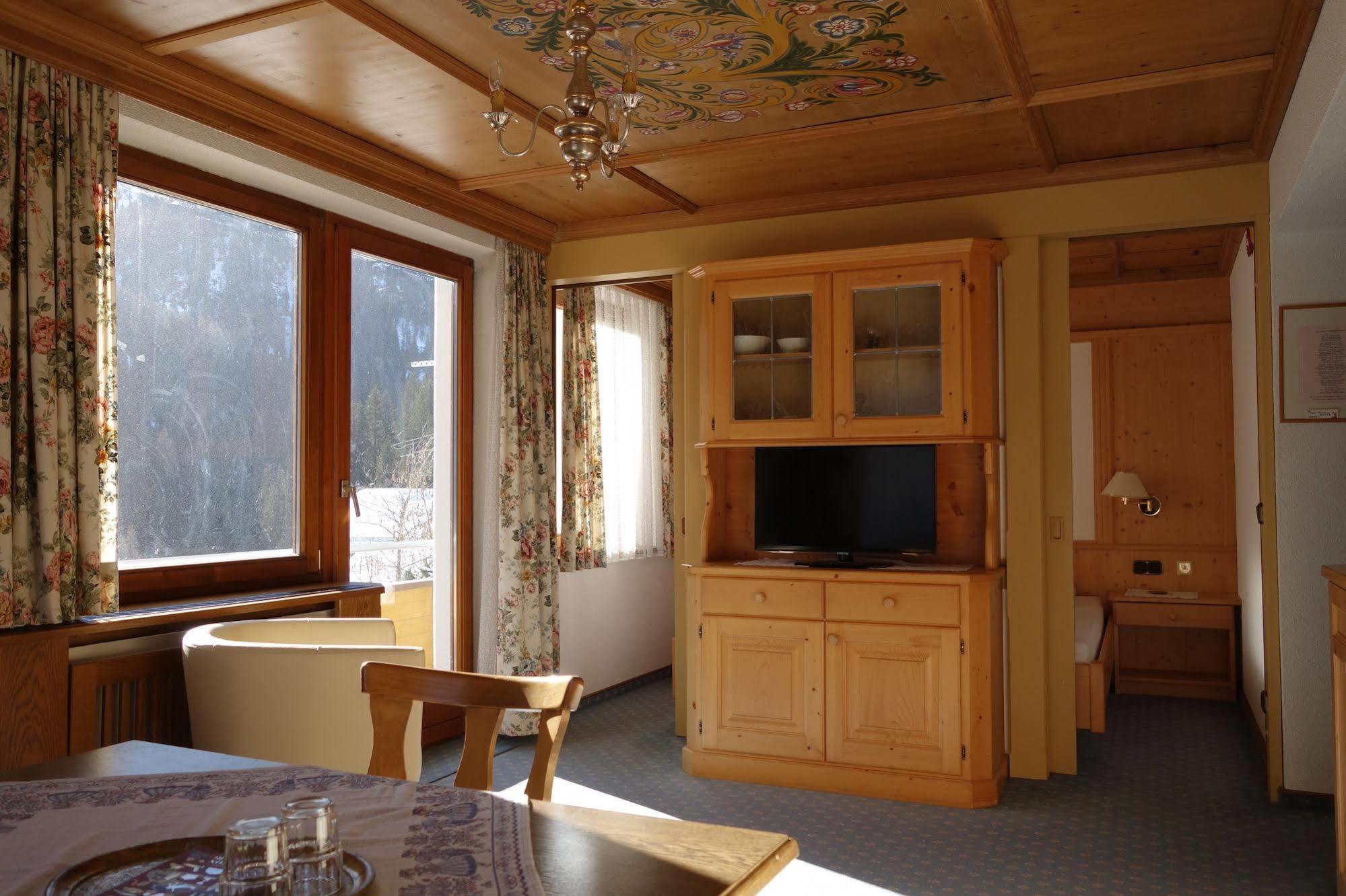 Alkira Aparthotel Sankt Anton am Arlberg Exterior photo